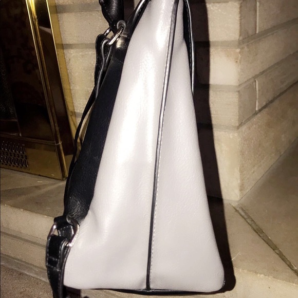 Women’s Kenneth Cole Reaction Handbag and Backpack - Picture 2 of 4